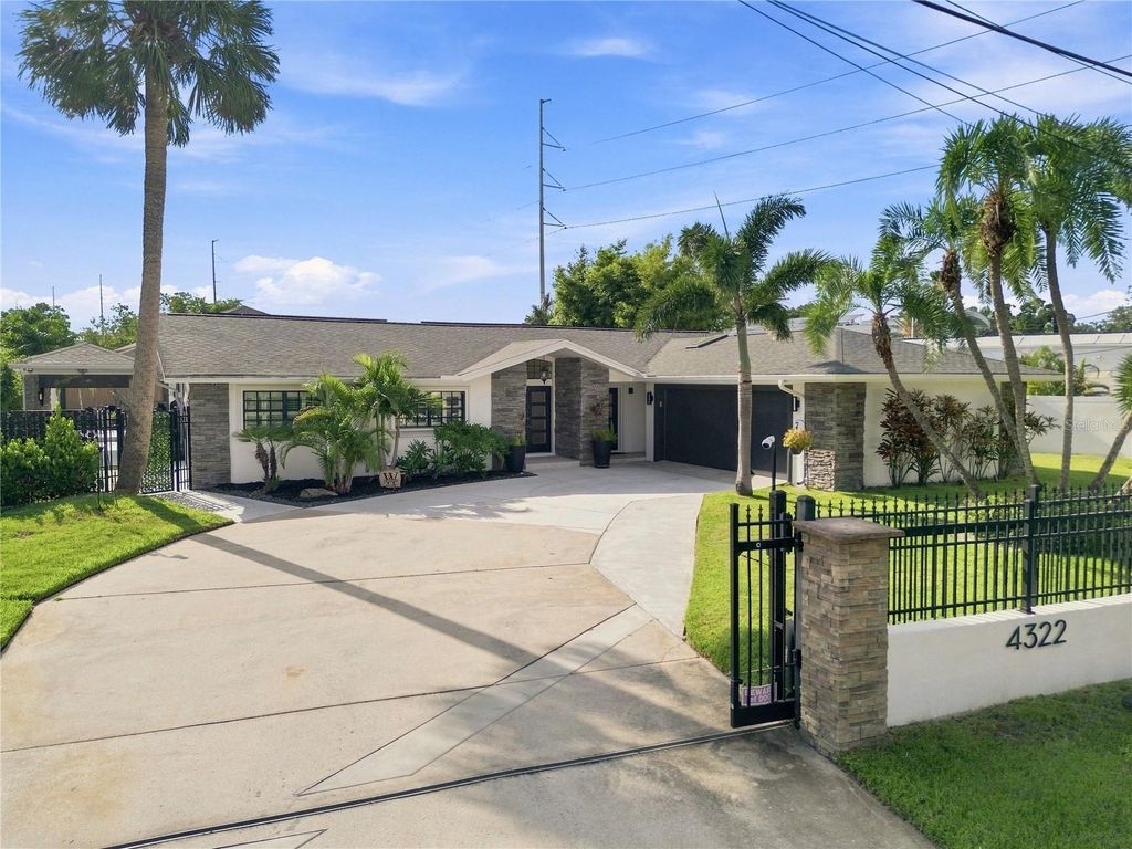 Image 2 of property listing at 4322 N RIVER VIEW AVENUE, Tampa, FL 33607