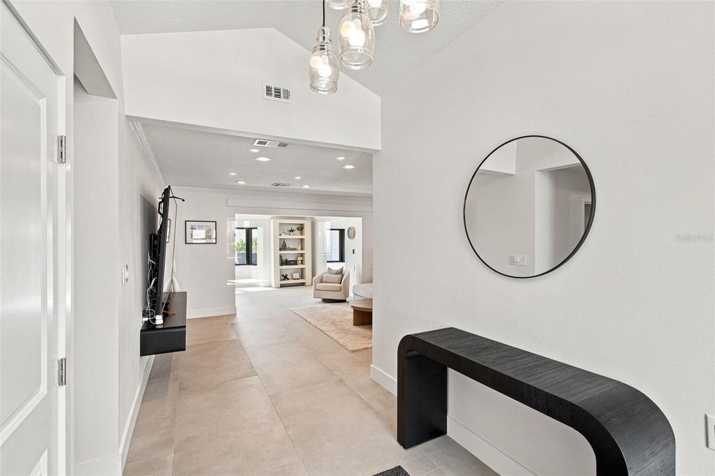 Image 18 of property listing at 4322 N RIVER VIEW AVENUE, Tampa, FL 33607