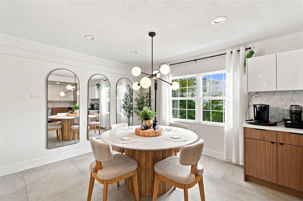 Image 27 of property listing at 4322 N RIVER VIEW AVENUE, Tampa, FL 33607