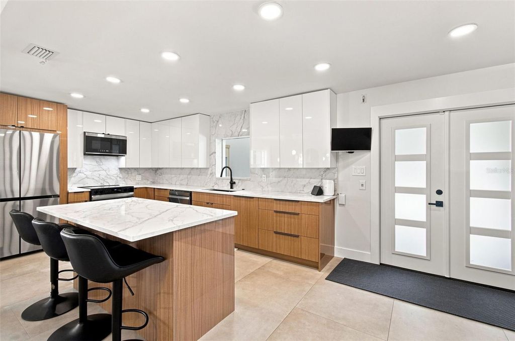 Image 29 of property listing at 4322 N RIVER VIEW AVENUE, Tampa, FL 33607