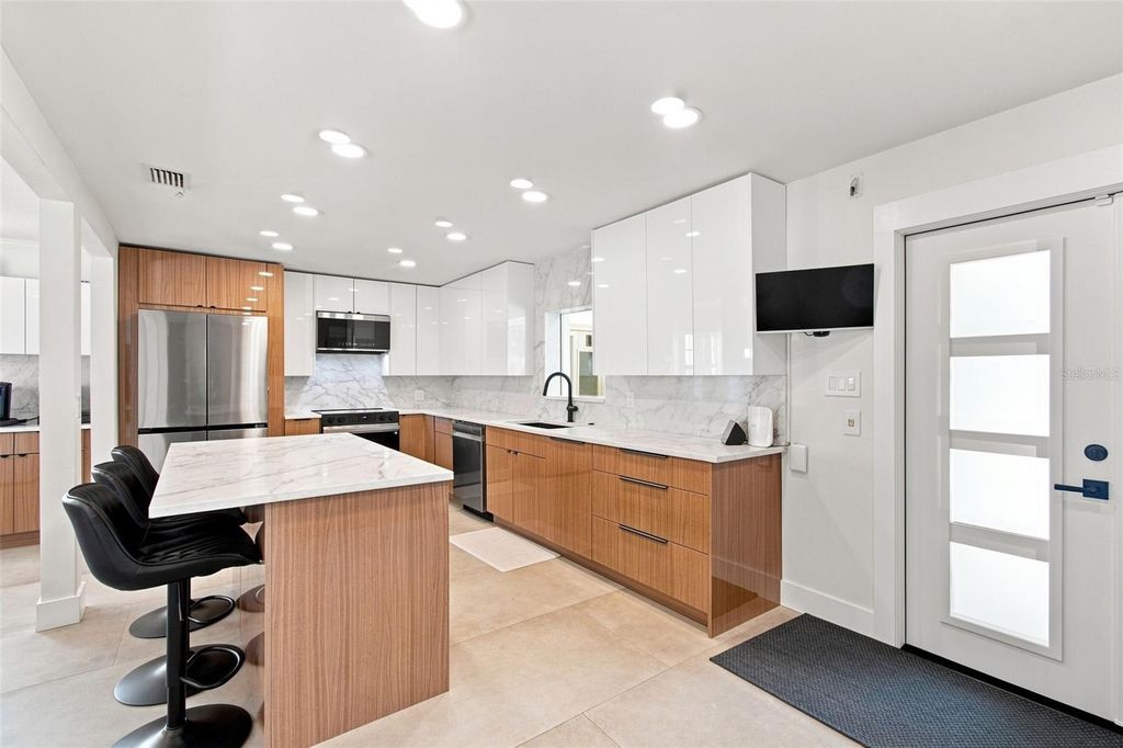 Image 30 of property listing at 4322 N RIVER VIEW AVENUE, Tampa, FL 33607