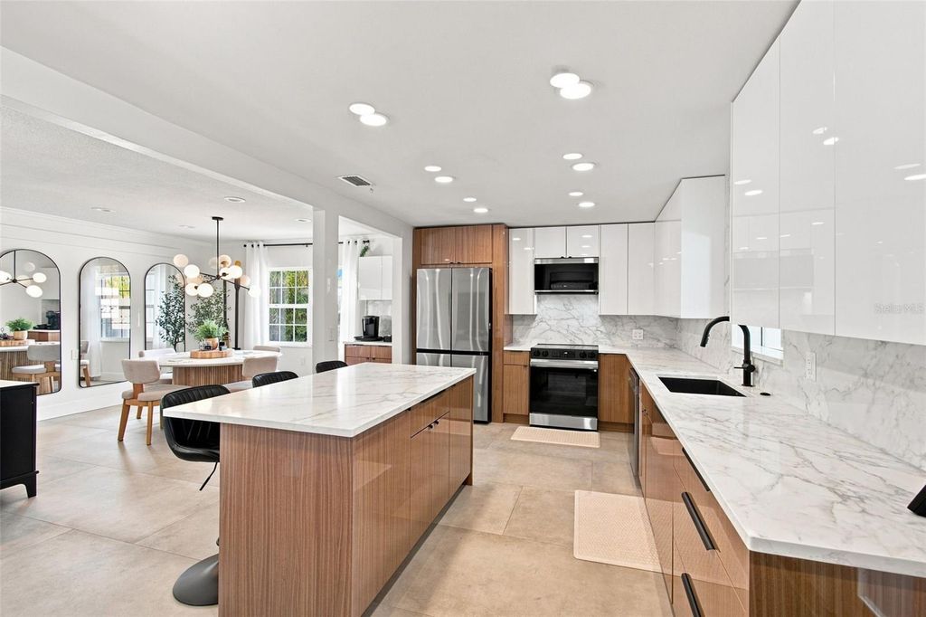 Image 31 of property listing at 4322 N RIVER VIEW AVENUE, Tampa, FL 33607