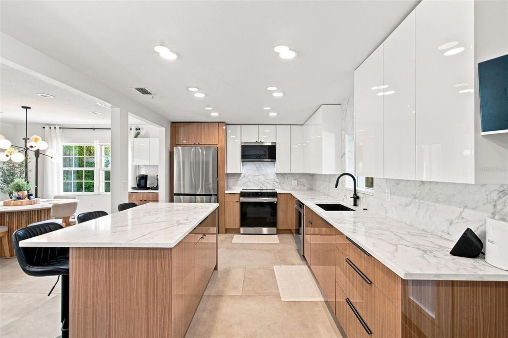Image 35 of property listing at 4322 N RIVER VIEW AVENUE, Tampa, FL 33607
