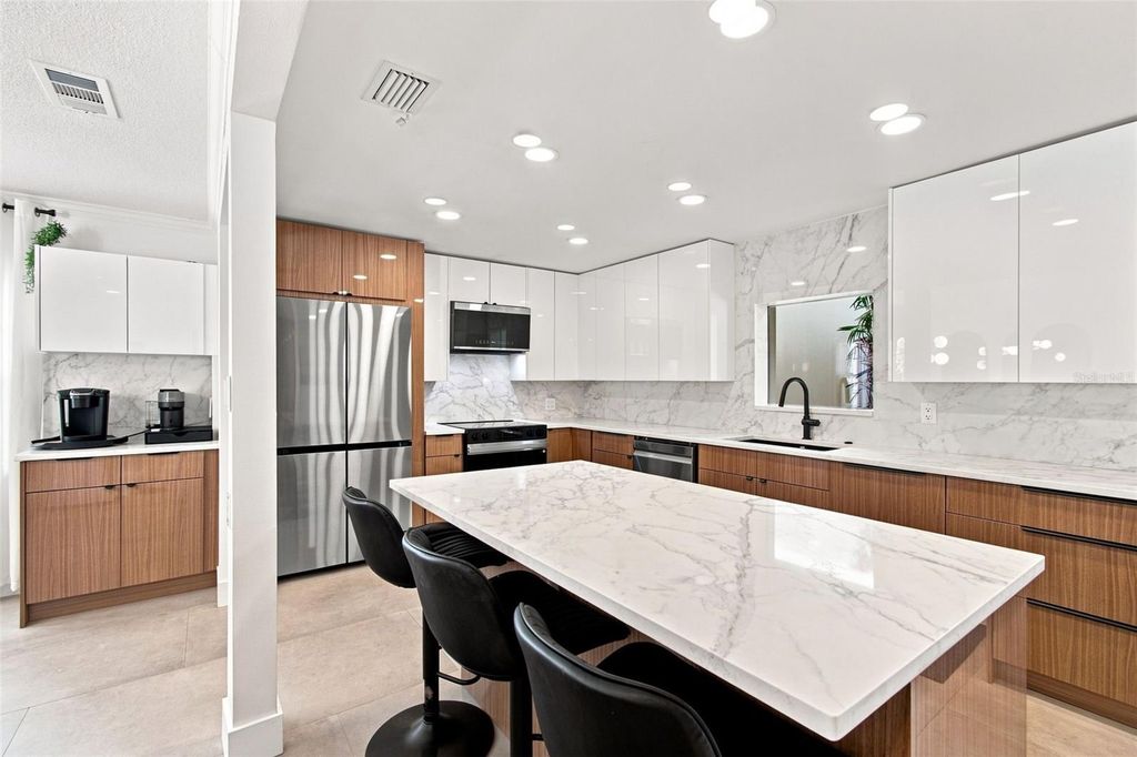 Image 38 of property listing at 4322 N RIVER VIEW AVENUE, Tampa, FL 33607