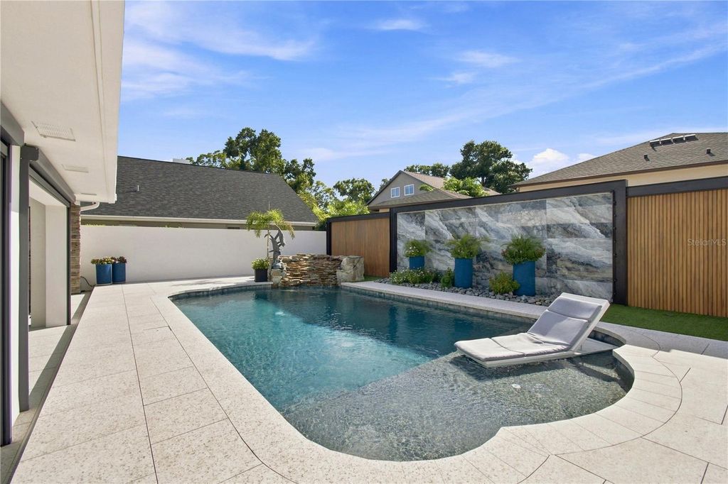 Image 69 of property listing at 4322 N RIVER VIEW AVENUE, Tampa, FL 33607