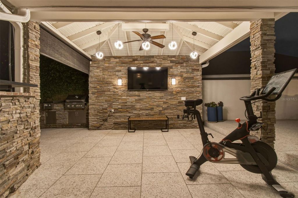 Image 82 of property listing at 4322 N RIVER VIEW AVENUE, Tampa, FL 33607