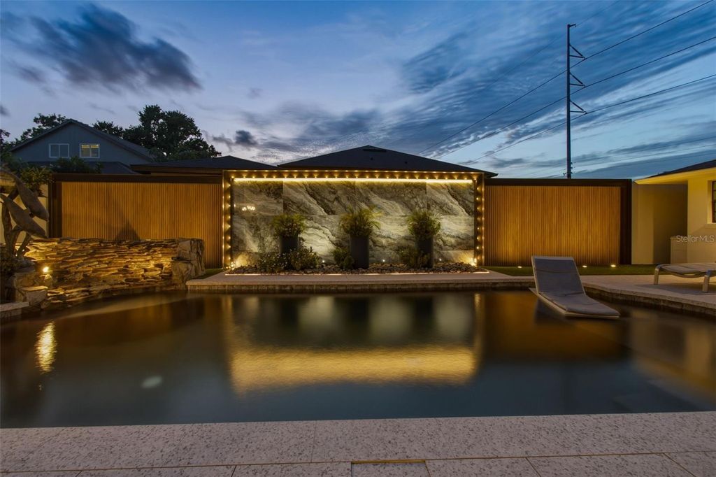 Image 83 of property listing at 4322 N RIVER VIEW AVENUE, Tampa, FL 33607