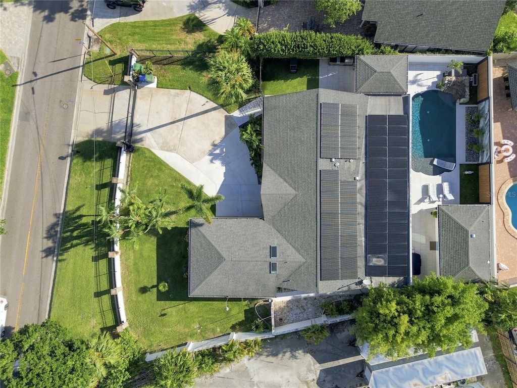 Image 89 of property listing at 4322 N RIVER VIEW AVENUE, Tampa, FL 33607
