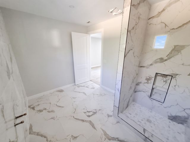 2023 Lamont Avenue, Dallas, TX 75216