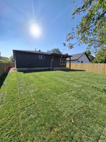 2023 Lamont Avenue, Dallas, TX 75216