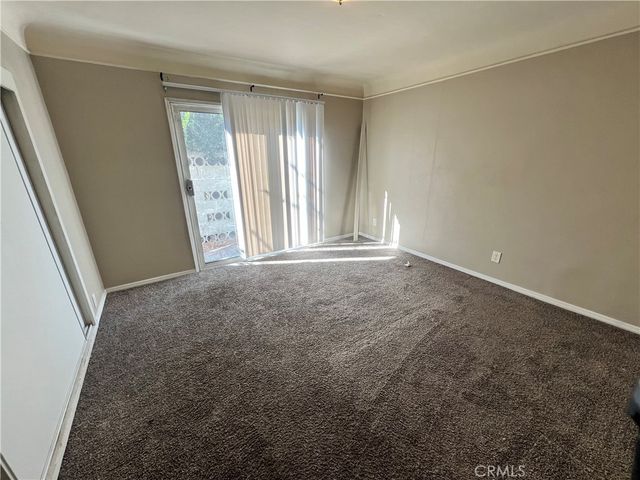 1500 W 96th, Los Angeles, CA 90047