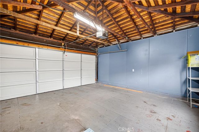 1500 W 96th, Los Angeles, CA 90047