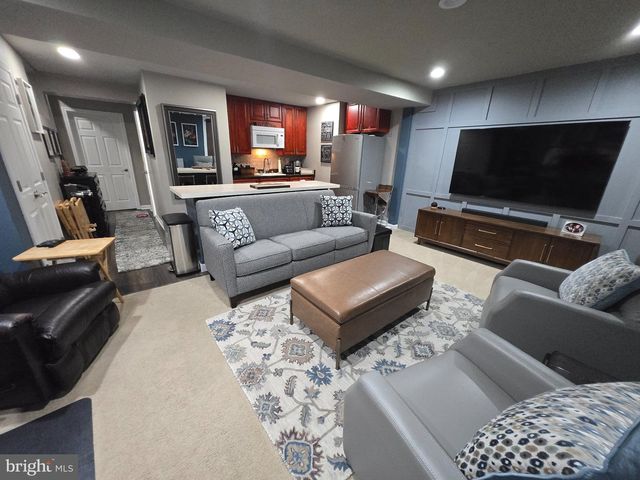 4026 W WOOD SWALLOW CT, Burtonsville, MD 20866