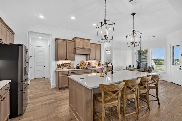 813 Valley Ridge Road, Van Alstyne, TX 75495