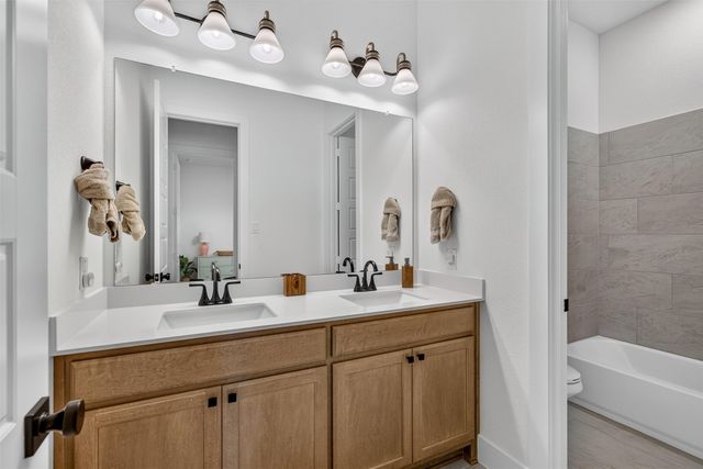 813 Valley Ridge Road, Van Alstyne, TX 75495