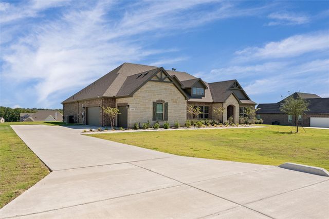 813 Valley Ridge Road, Van Alstyne, TX 75495