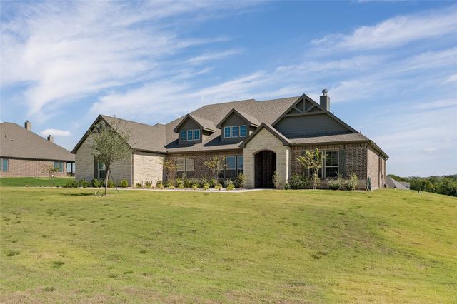 813 Valley Ridge Road, Van Alstyne, TX 75495