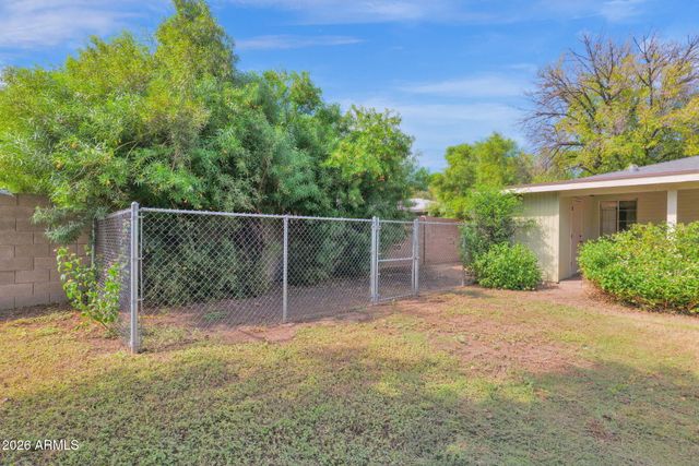 1217 W SOLANO Drive, Phoenix, AZ 85013