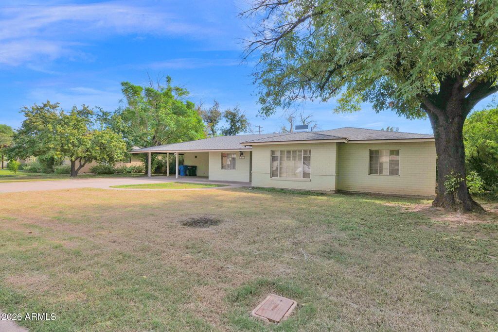 1217 W SOLANO Drive, Phoenix, AZ 85013 — photo 2