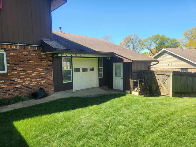 1424 MULLINS STATION RD, Memphis, TN 38134