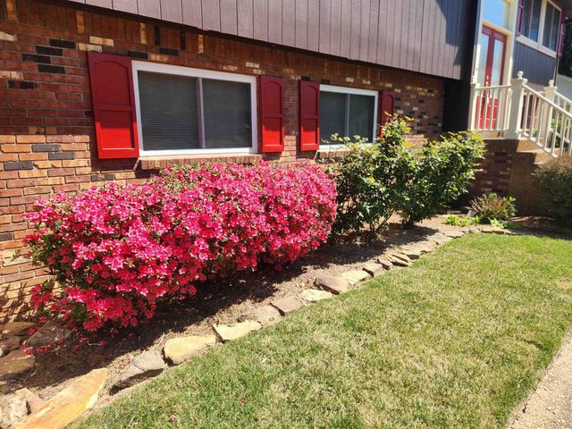 1424 MULLINS STATION RD, Memphis, TN 38134