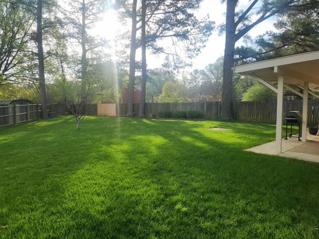 1424 MULLINS STATION RD, Memphis, TN 38134