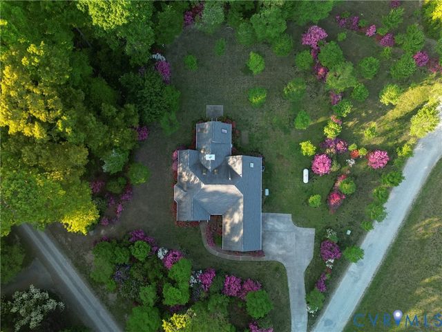 7542 Quail Run Ln, Hanover, VA 23116