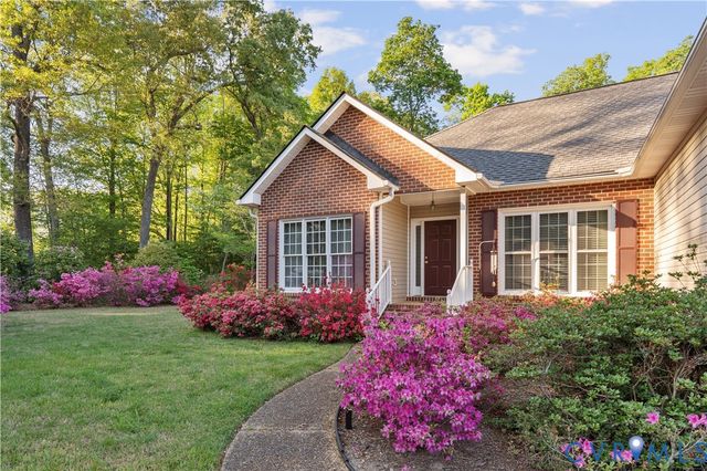 7542 Quail Run Ln, Hanover, VA 23116