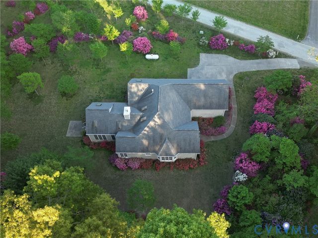 7542 Quail Run Ln, Hanover, VA 23116