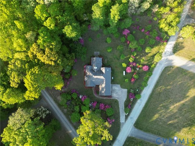 7542 Quail Run Ln, Hanover, VA 23116