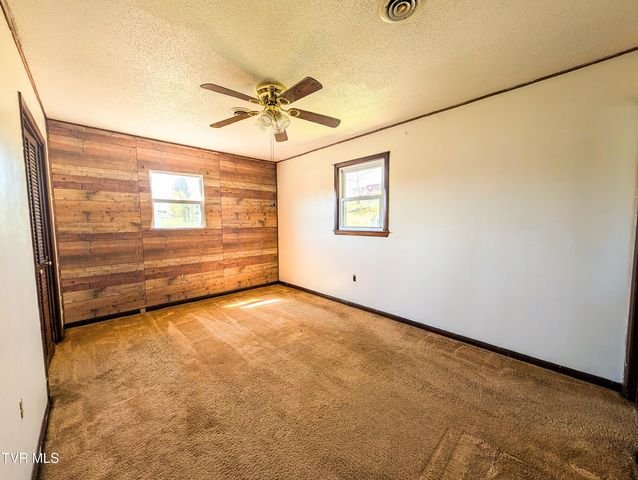 464 Springfield Drive, Bristol, TN 37620