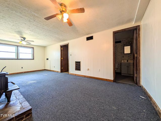 464 Springfield Drive, Bristol, TN 37620