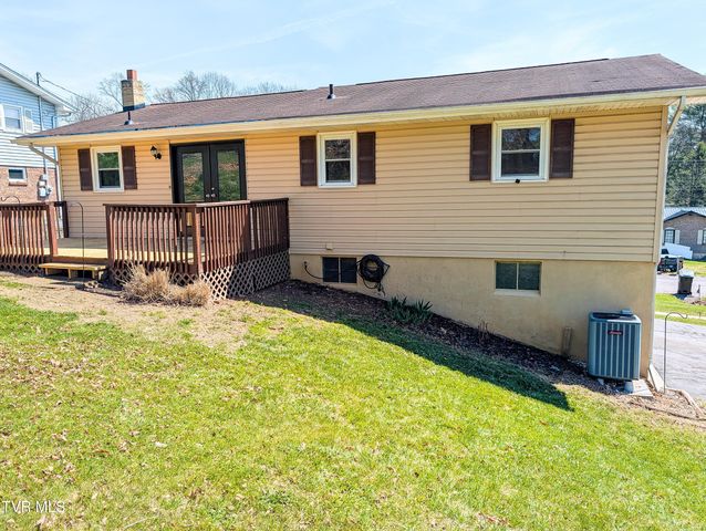 464 Springfield Drive, Bristol, TN 37620