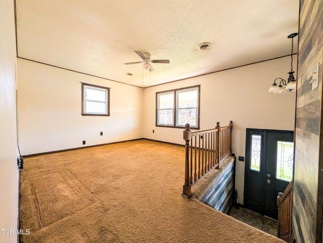 464 Springfield Drive, Bristol, TN 37620