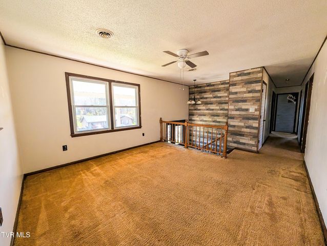 464 Springfield Drive, Bristol, TN 37620