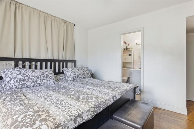 104 SW 40th Ave 0, Miami, FL 33134