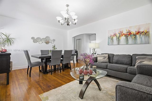 104 SW 40th Ave 0, Miami, FL 33134