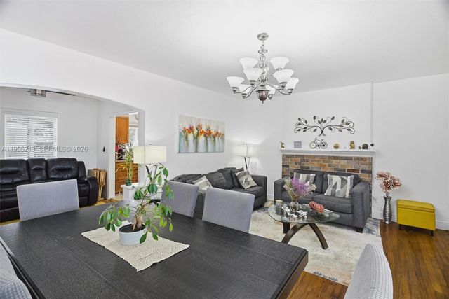 104 SW 40th Ave 0, Miami, FL 33134