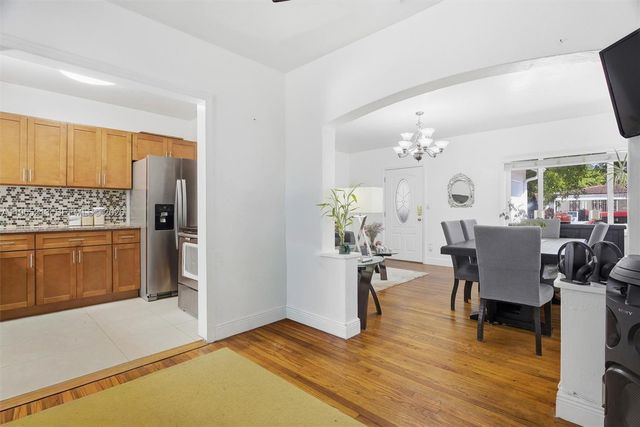 104 SW 40th Ave 0, Miami, FL 33134