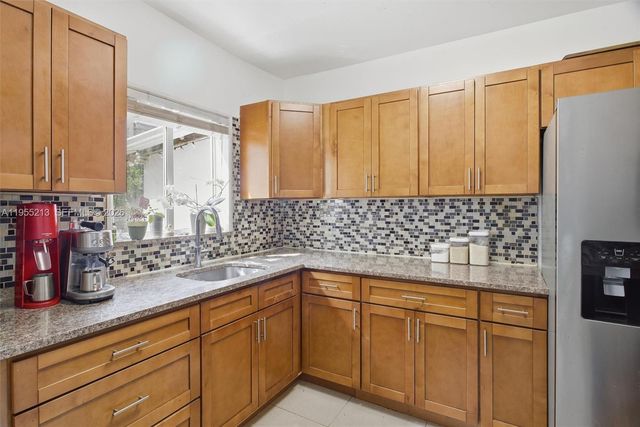 104 SW 40th Ave 0, Miami, FL 33134