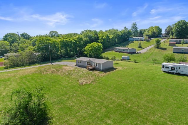217 Oakland Road, Sweetwater, TN 37874