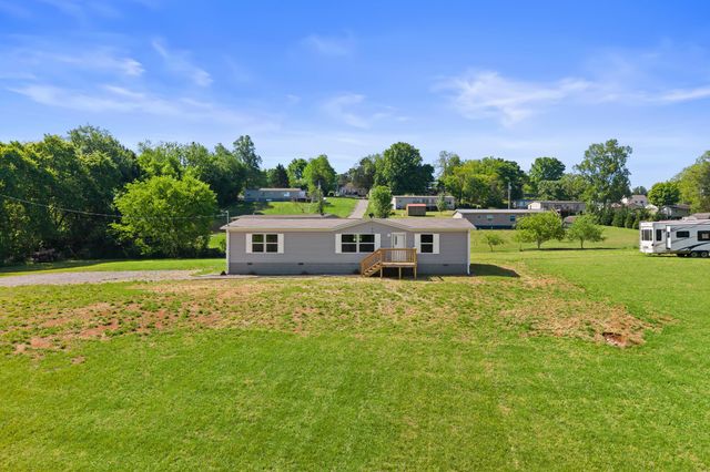 217 Oakland Road, Sweetwater, TN 37874
