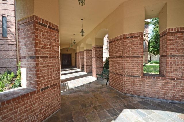 2815 Kings Crossing Drive 212, Kingwood, TX 77345