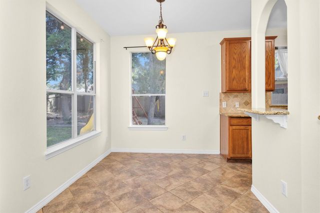 2 Lulach Circle, Conroe, TX 77301