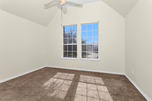 2 Lulach Circle, Conroe, TX 77301