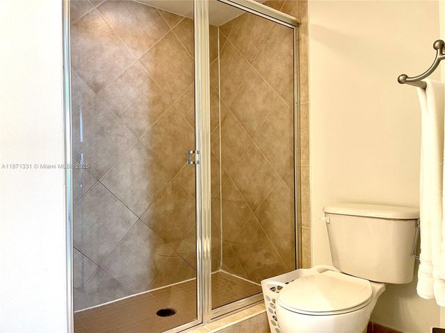 2080 S Ocean Dr 604, Hallandale Beach, FL 33009