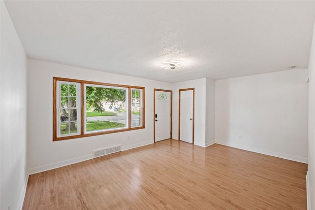 7108 SW 14th Street, Des Moines, IA 50315