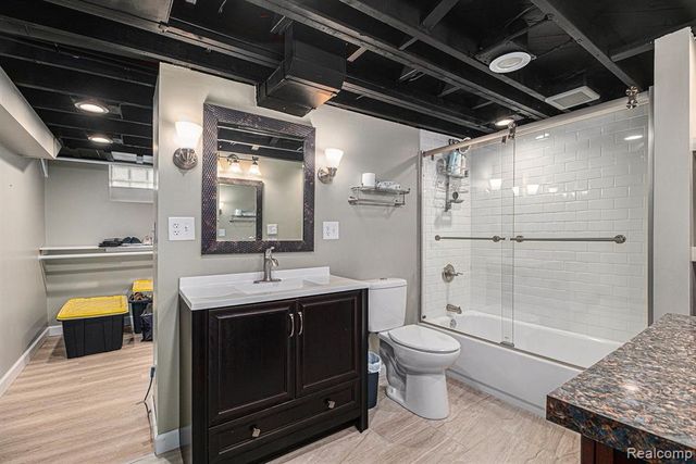 1815 E Lincoln Street, Birmingham, MI 48009