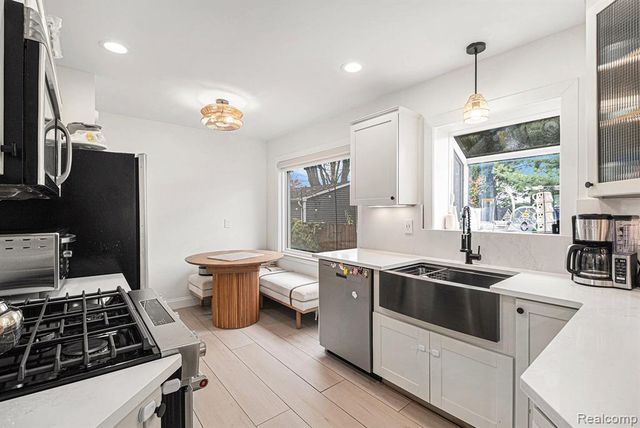 1815 E Lincoln Street, Birmingham, MI 48009