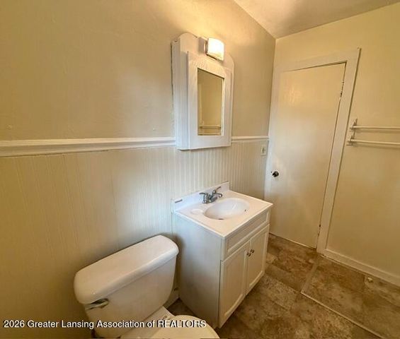 1027 Cooper Avenue, Lansing, MI 48910